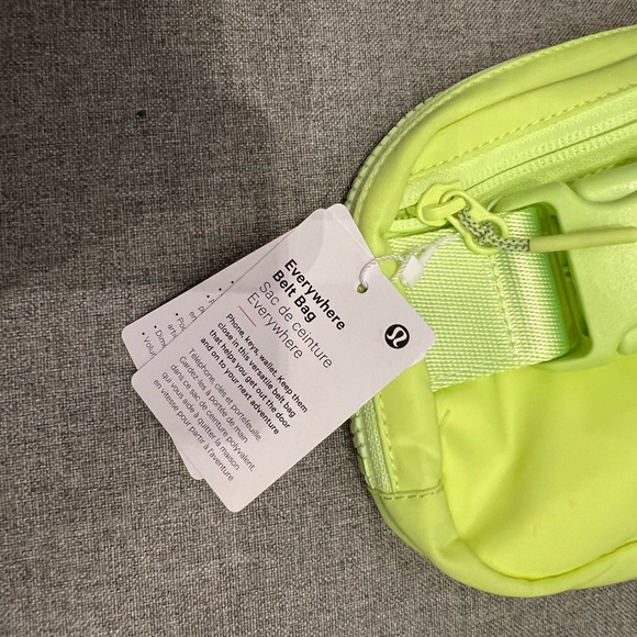 Lululemon everywhere belt bag - Picture 4 of 5